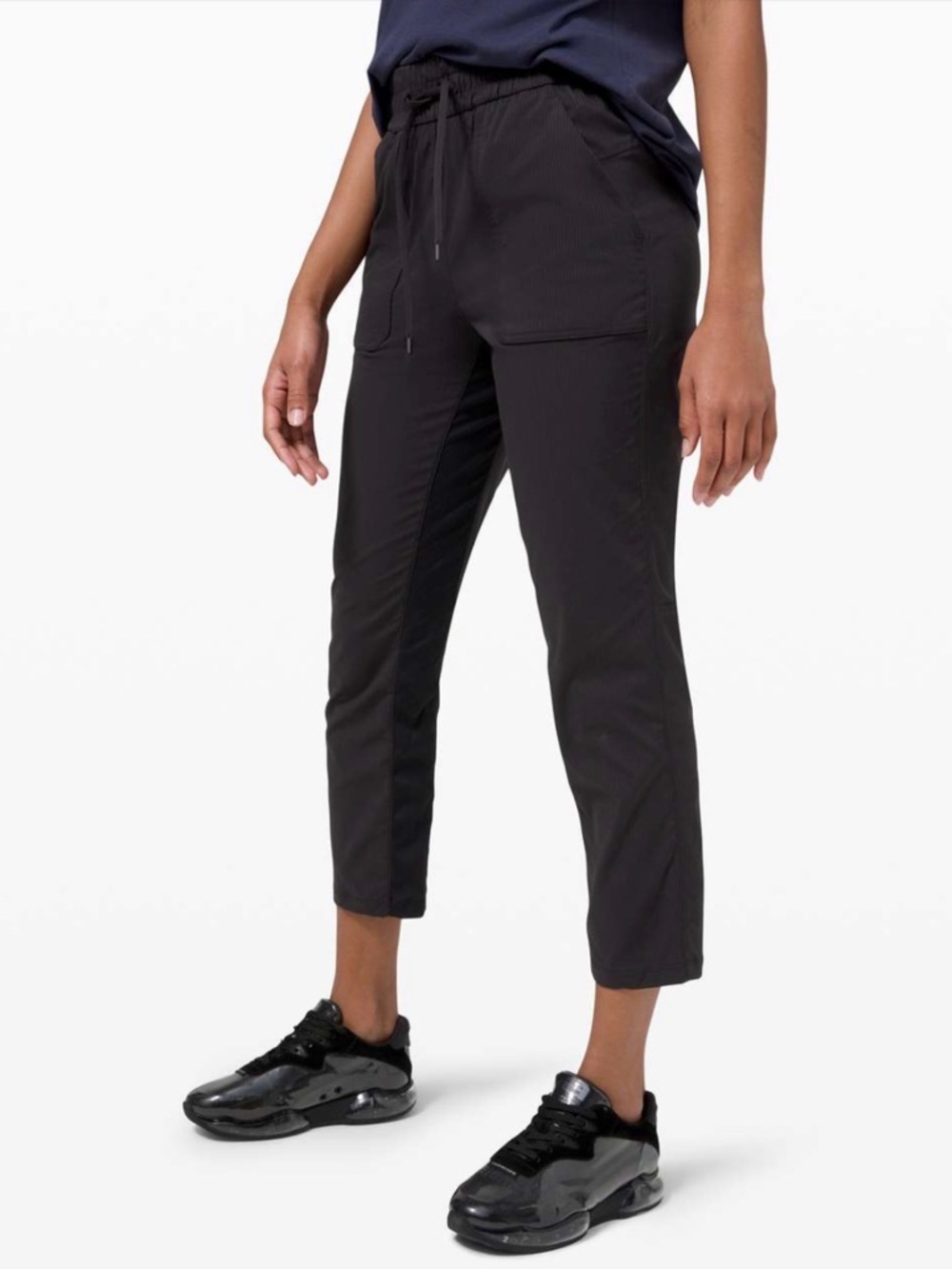Lululemon ✨ Women’s Beyond the Studio Pant Slim in Black Size 6 EUC